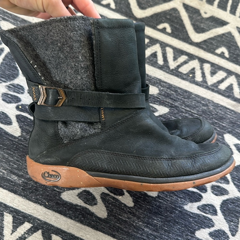 Chaco Hopi Waterproof Boots size 8.5